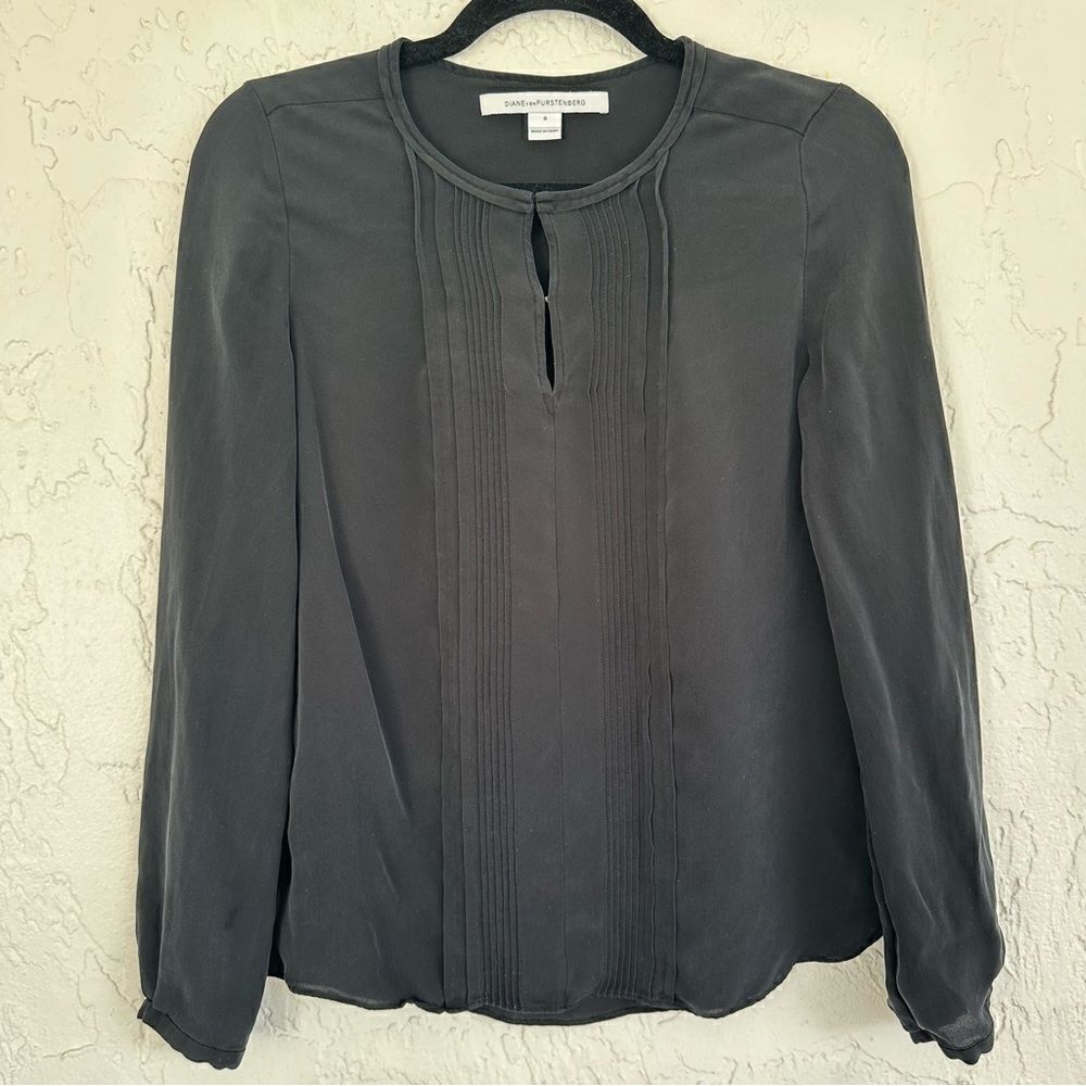 DIANE VON FURSTENBURG Silk Blouse Top Women Size 0 Black Long Sleeve